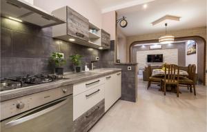 3 Bedroom Awesome Apartment In Rijeka
