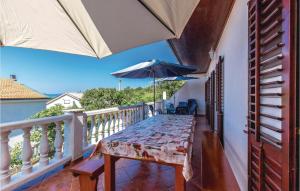 5 Bedroom Amazing Home In Klenovica