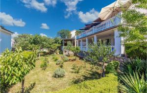 5 Bedroom Amazing Home In Klenovica