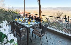 Beautiful Home With Pool