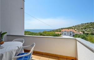1 Bedroom Gorgeous Apartment In Murter 