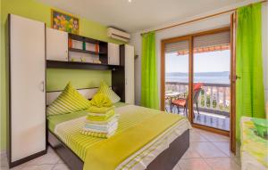 Lovely Apartment In Crikvenica