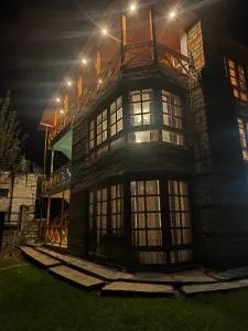 Serene Stays Colonel Zorawar Cottage - Jagatsukh