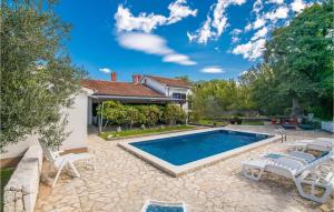 Awesome Home In Malinska With Wifi