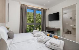 Awesome Apartment In Krk With Wifi