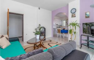 Awesome Apartment In Novi Vinodolski