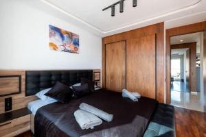 Luxury 2 Bedroom with Mountain View
