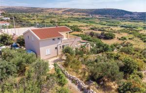 Gorgeous Apartment In Kolan With House Sea View