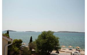 Beautiful Apartment In Brodarica
