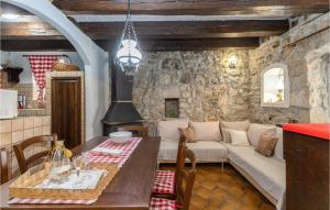 Lovely Home In Crikvenica With Wifi