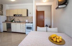 1 Bedroom Gorgeous Apartment In Blace 