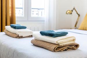 Cosy 2 PIECES CHAMPS-ÉLYSÉES-DEFENSE