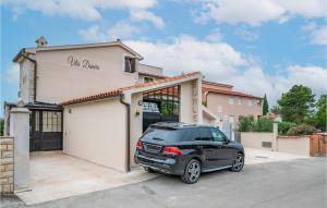 2 Bedroom Nice Apartment In Medulin