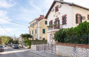 3 Bedroom Gorgeous Apartment In Split