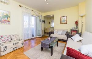 Gorgeous Apartment In Pag With Wifi