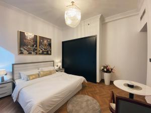 Modern Luxury 2BR Apartment
