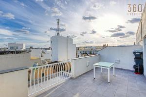 One of a kind 5BR penthouse with terrace in Pieta by 360 Estates
