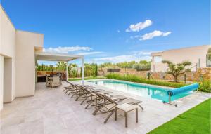 Amazing Home In Dehesa De Campoamor