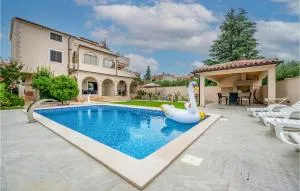 Awesome Apartment In Medulin With Wifi - Arbanasi