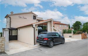 Awesome Apartment In Medulin With Wifi