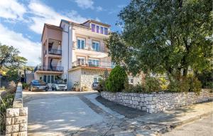 Cozy Apartment In Novi Vinodolski