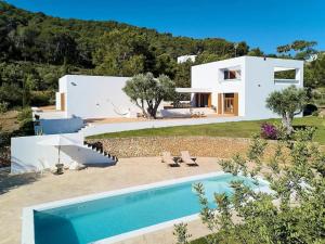 Villa in San Carlos near Aguas Blancas Beach