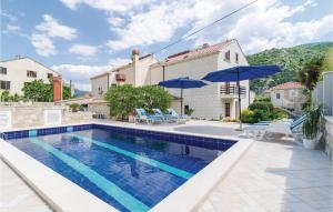 Stunning Home In Mokosica With House Sea View 