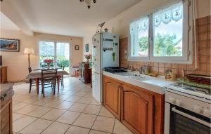 Maisons de vacances Stunning Home In Clohars-Carnoet : photos des chambres