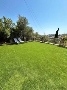 T2 niché entre mer et montagne