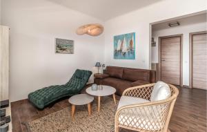 Nice Apartment In Dramalj With House Sea View 