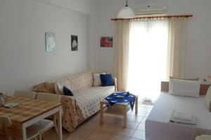 COSY NEW APARTMENT- 5 to the beach, 15 to center