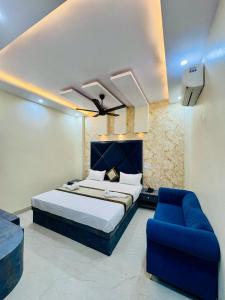 KashVi Hotels