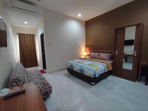 Nirvana House (Guest House Syariah)