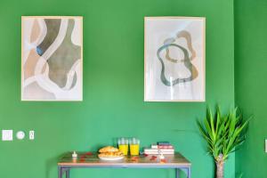 The Jungle - Jacuzzi, Sauna & Projector