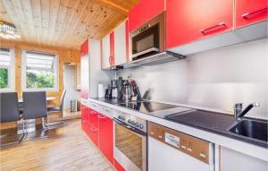 Gorgeous Home In Zeulenroda-Triebes With Sauna