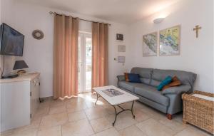 Holiday Home Dobropoljana V