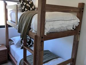 Luxury 5 Bedroom House Pinnacle Point Golf Estate