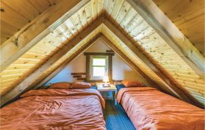 Nice Home In Bratina With Wifi 