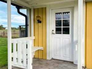 4 person holiday home in LÖTTORP