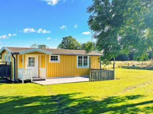 4 person holiday home in LÖTTORP