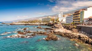 Alta Pool View Apartment