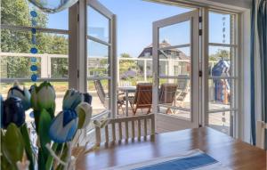 Ocean Front Home In Makkum With Sauna