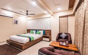 Lemon wood suites