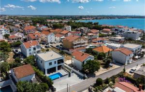 Stunning Home In Vrsi With Wifi 