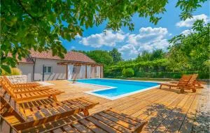 Four-Bedroom Holiday Home In Krivodol - Novak