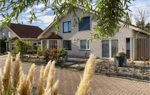 Cozy Home In Stavenisse With Sauna - 韦默尔丁厄