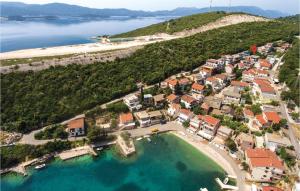 Four-Bedroom Apartment In Klek