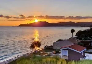 Seafront Wooden House Vounaraki 4 - Katastárion