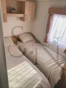 3 bed static caravan lyons Winkups
