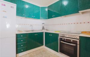 Amazing Home In Los Alcázares With Wifi